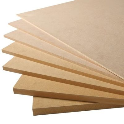 直接供給 4*8ft 6mm 9mm 12mm 15mm 18mm 厚さ1.5-25mmの原材料Mdfボード