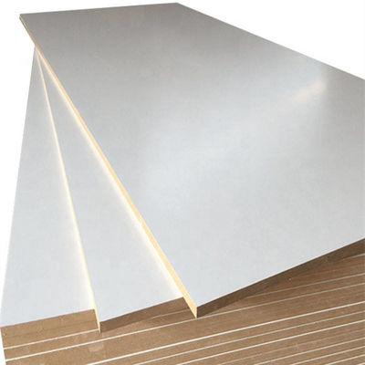680-830KG/M3 密度 木繊維 16mm 19mm ホワイトテクスチャー メラミン Mdf キッチンキャビネット