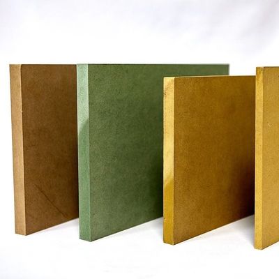 メラミンの板 Mdf 工芸家具用フラニヤラミネート機 密度 680-830KG/M3