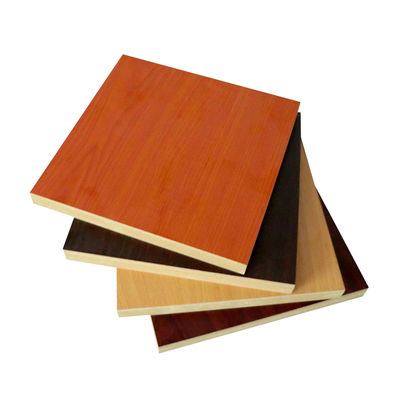 ハードボード Mdf 15mm ホワイト 木材粒色 メラミンのMdf 密度 680-830KG/M3